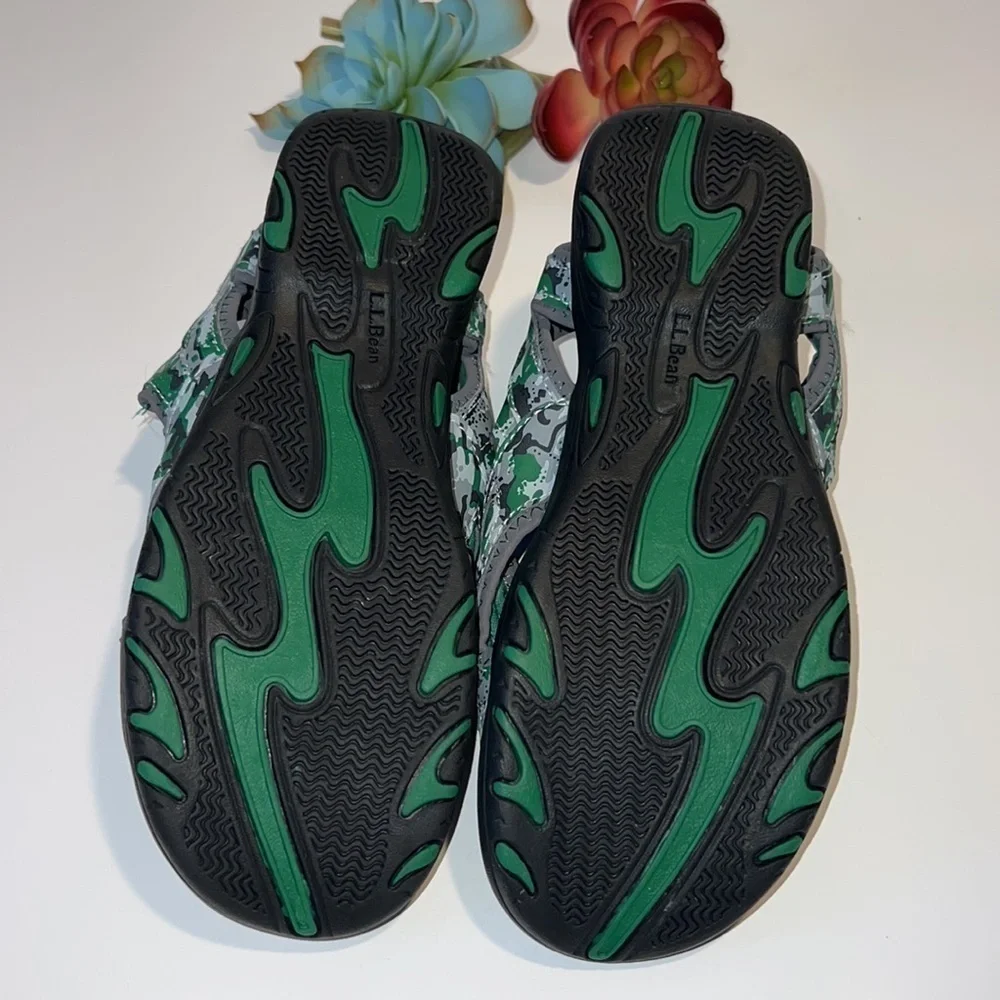 L.L.Bean Camo Sandals Boy’s Size 3